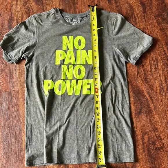Nike tee - Picture 4 of 6